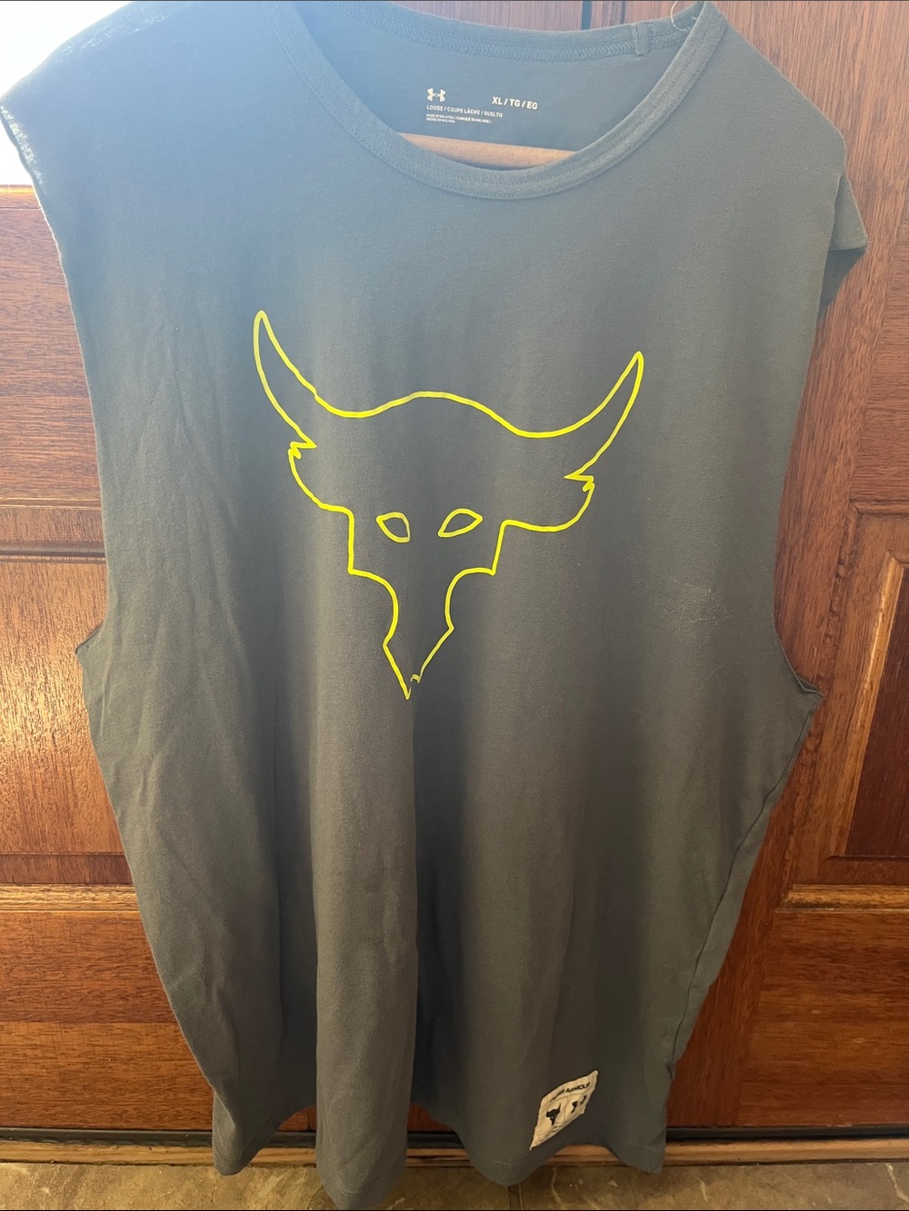 Under Armour Men Charcoal Tank with Neon Yellow Bull Graphic